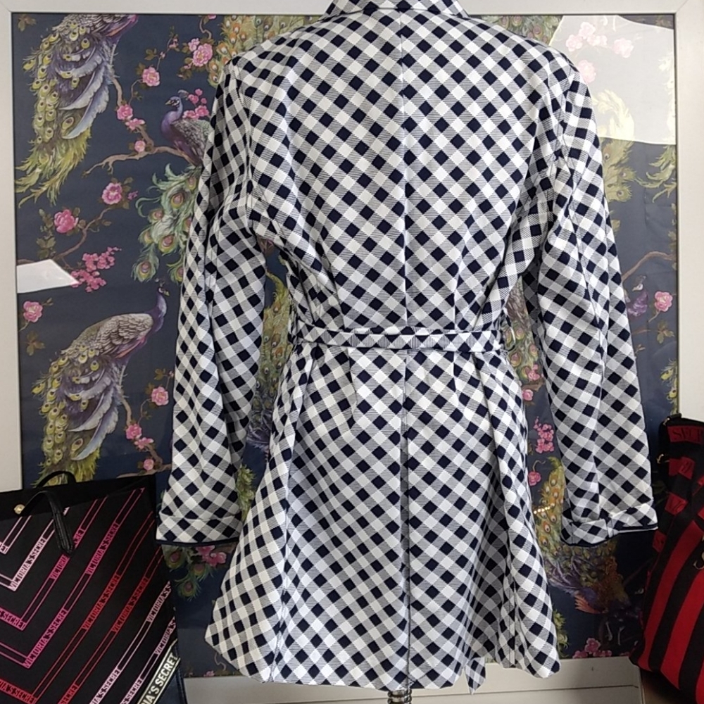 Last One! Kim Rogers Coat - Picture 2 of 10